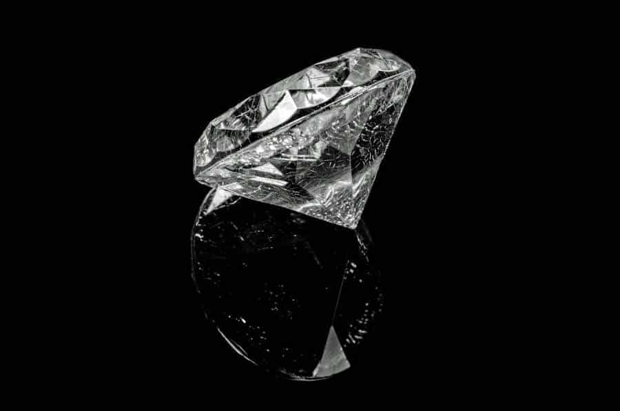WHAT IS THE OLDEST RECORDED DIAMOND IN HISTORY