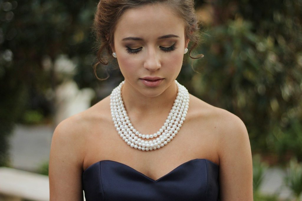woman, model, pearl necklace