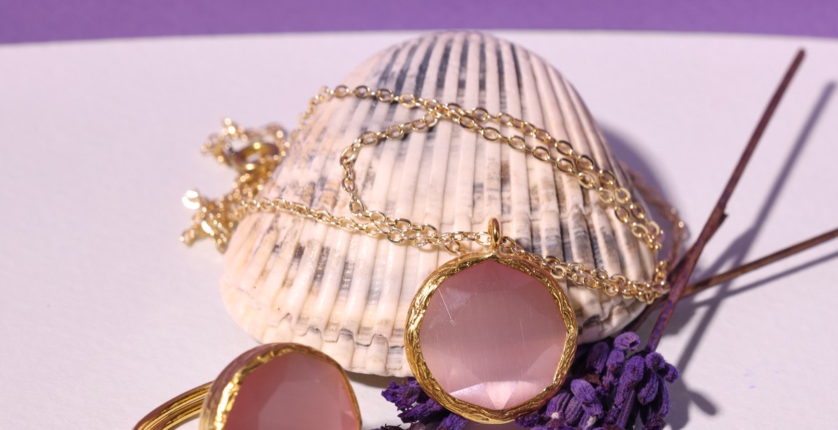 shell jewelry